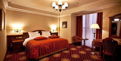 hotel room image