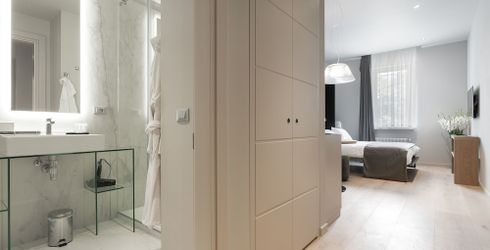 hotel room image