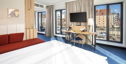 hotel room image