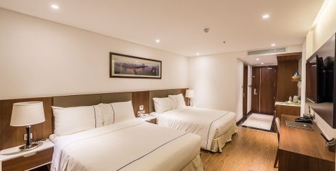 hotel room image