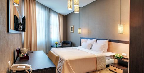 hotel room image