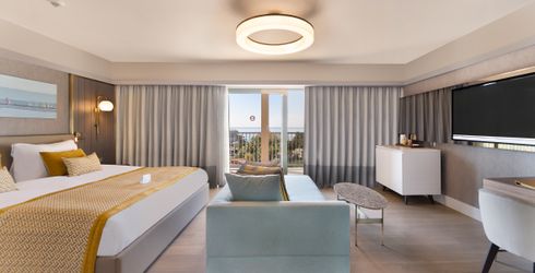 hotel room image