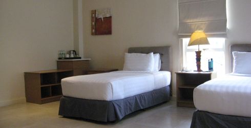 hotel room image