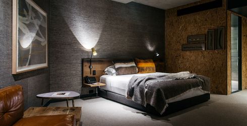 hotel room image