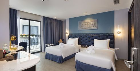 hotel room image