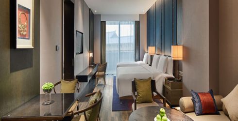 hotel room image