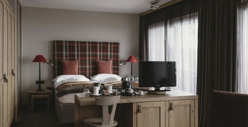 hotel room image