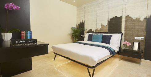 hotel room image