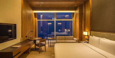 hotel room image