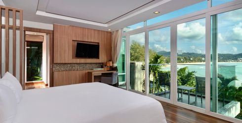 hotel room image