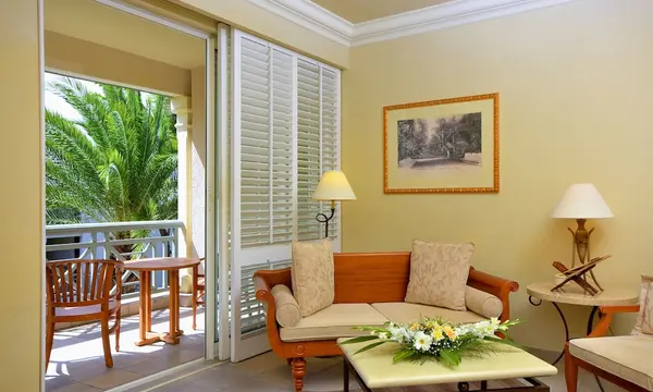 The Residence Mauritius Belle Mare hotel in Маврикий