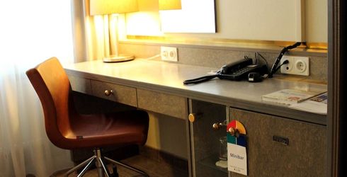hotel room image