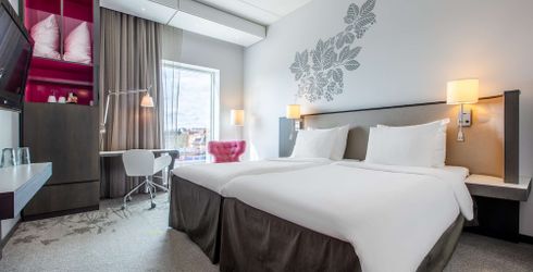 hotel room image