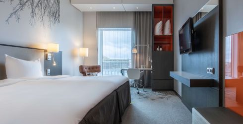 hotel room image