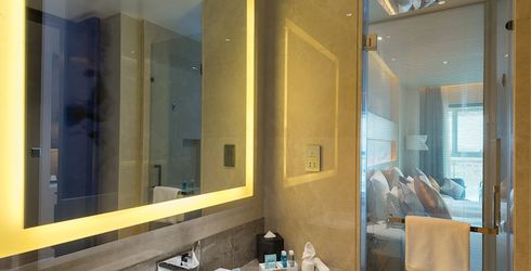 hotel room image