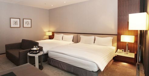 hotel room image