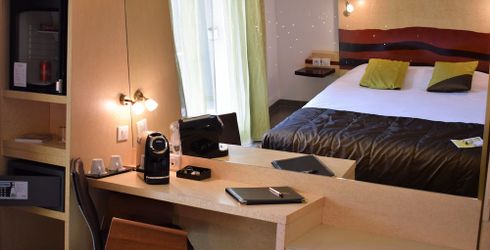 hotel room image