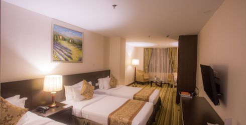 hotel room image