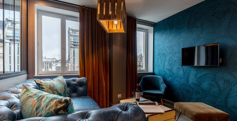 hotel room image