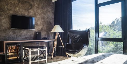 hotel room image