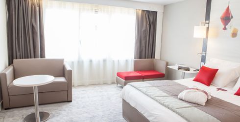 hotel room image