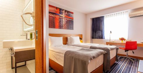 hotel room image