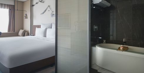 hotel room image