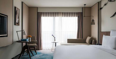 hotel room image