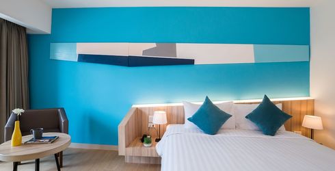 hotel room image