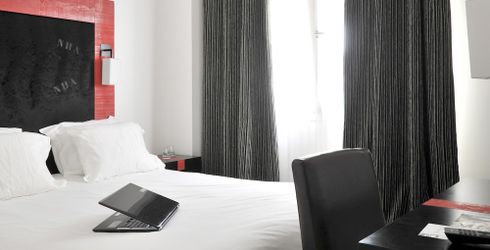 hotel room image