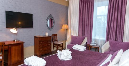 hotel room image