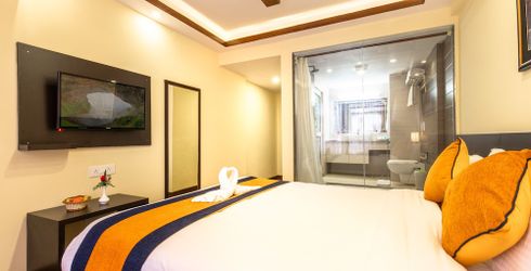 hotel room image
