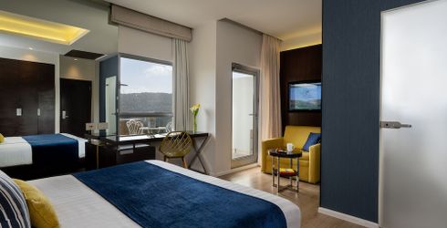 hotel room image