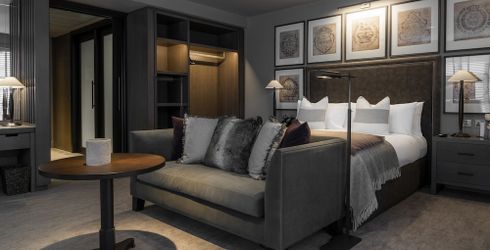 hotel room image