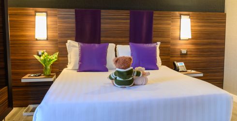 hotel room image