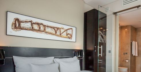 hotel room image