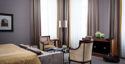 hotel room image