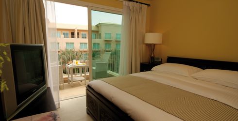 hotel room image