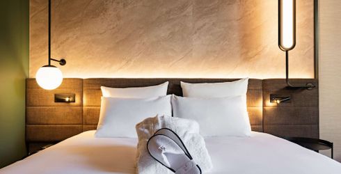 hotel room image