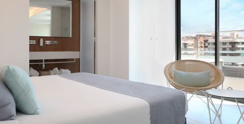 hotel room image