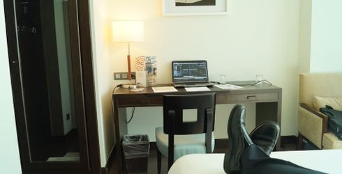 hotel room image