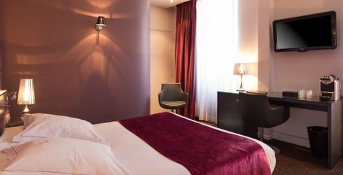 hotel room image