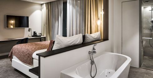 hotel room image