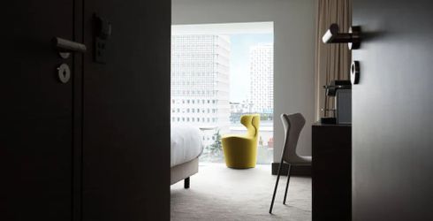 hotel room image