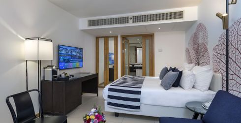 hotel room image