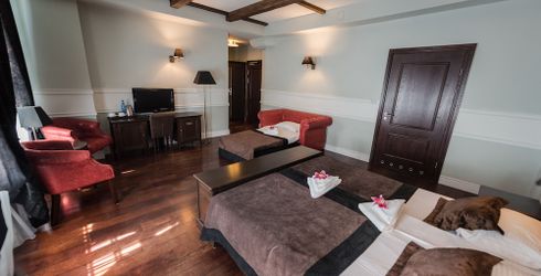 hotel room image
