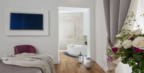 hotel room image