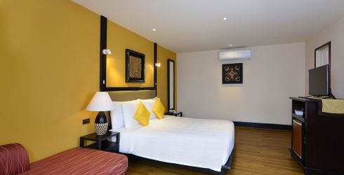 hotel room image