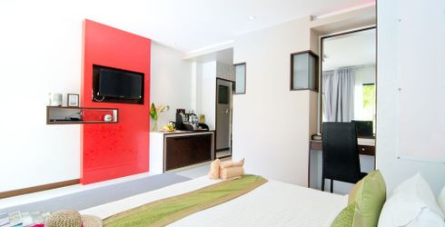 hotel room image