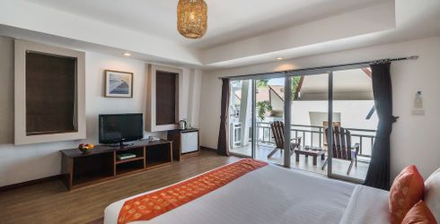 hotel room image